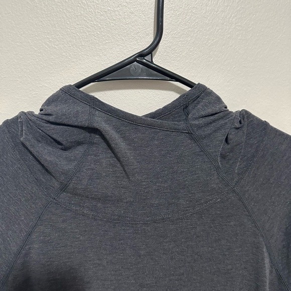 GAP Gray Off-the-Shoulder Sweater - Picture 3 of 6